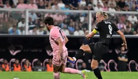 曼城新星：传球大师梦回巅峰，关键传球超越丁丁